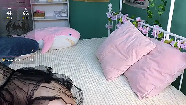 dark vamp  online show from October 3, 2025, 4:30 pm