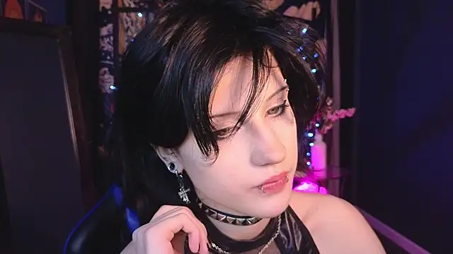 dark vamp  online show from February 9, 2025, 10:00 pm