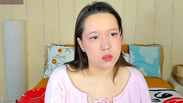 Mira Karter online show from April 18, 2026, 3:31 am