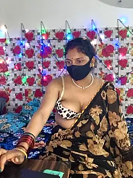 PeaCoooock online show from October 13, 2025, 4:41 pm