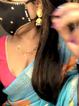 honey-sexy online show from November 30, 2025, 4:41 pm