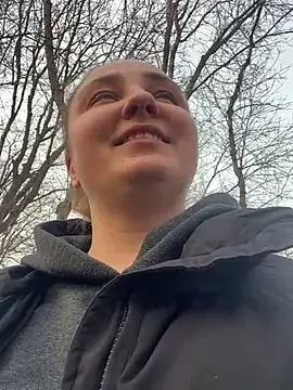 Snapshot of Joannakiss chatting on March 6, 2025, 2:29 pm Joannakiss online show from March 6, 2025, 2:29 pm