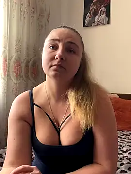 Snapshot of Joannakiss chatting on November 17, 2025, 11:47 am Joannakiss online show from November 17, 2025, 11:47 am