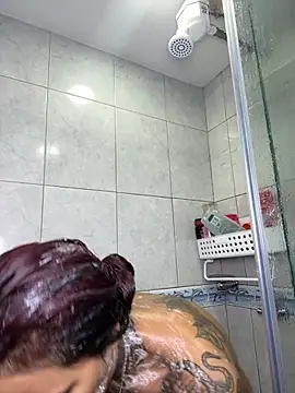 dolcebella online show from October 6, 2025, 2:40 pm