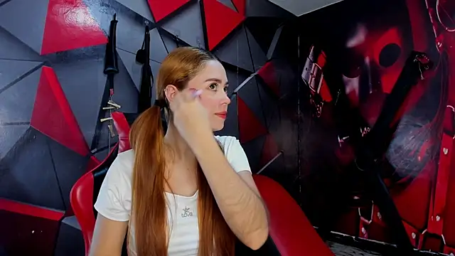 Hana and Zeta online show from January 6, 2026, 12:20 pm