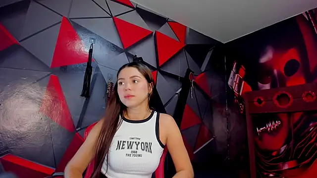 Hana and Zeta online show from October 5, 2025, 12:07 pm