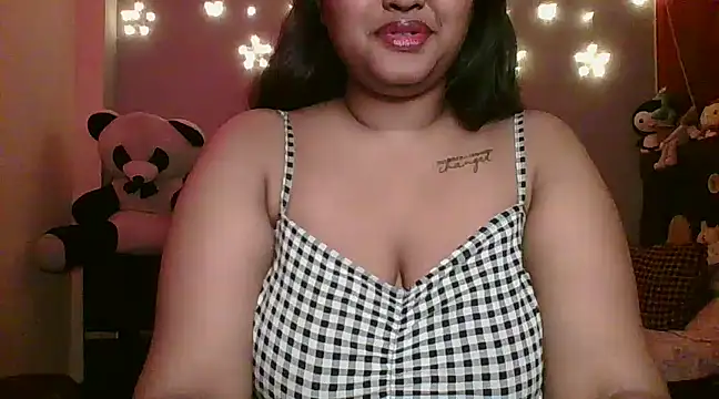 Your-love-12 online show from March 18, 2025, 7:44 pm