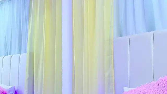 VanessaGlenn online show from April 16, 2026, 5:36 pm