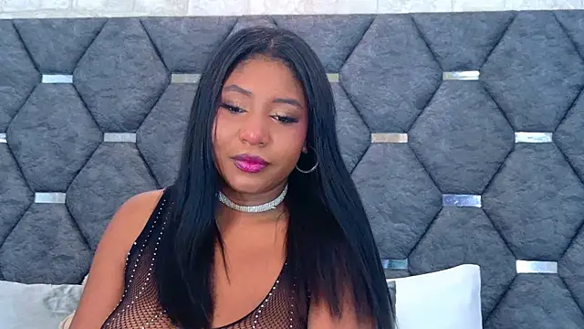 Snapshot of VanessaGlenn chatting on July 14, 2026, 12:33 pm VanessaGlenn online show from July 14, 2026, 12:33 pm