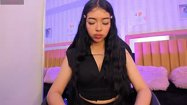 pettit courtny online show from October 2, 2025, 8:45 pm