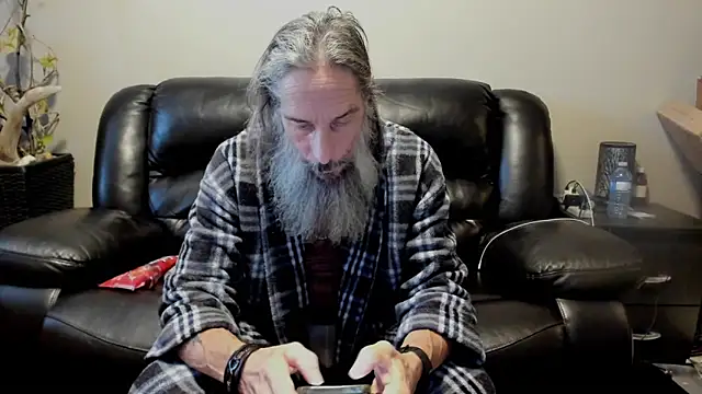 Snapshot of mindphu_k chatting on December 20, 2025, 8:44 pm mindphu k online show from December 20, 2025, 8:44 pm