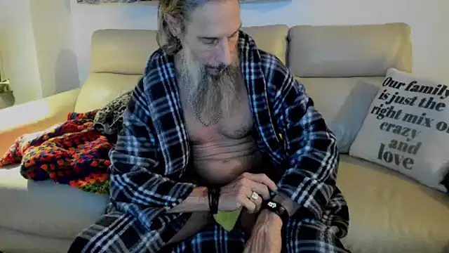 Snapshot of mindphu_k chatting on February 5, 2026, 12:28 am mindphu k online show from February 5, 2026, 12:28 am