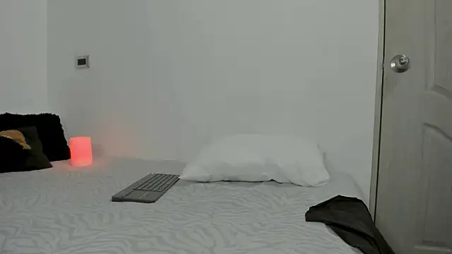 Kim Kat online show from April 12, 2026, 9:12 am