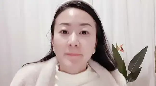 fanfan-FF online show from March 7, 2025, 12:12 pm