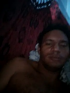 Snapshot of 68_Toni chatting on November 21, 2025, 11:04 pm 68 Toni online show from November 21, 2025, 11:04 pm