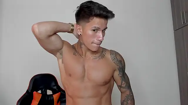 pettergrey1 online show from February 10, 2026, 9:14 pm