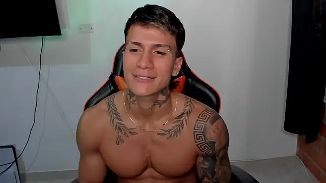 pettergrey1 online show from October 26, 2025, 11:27 pm