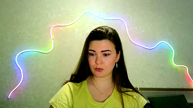 Snapshot of SeductiveTati chatting on October 8, 2025, 10:43 pm SeductiveTati online show from October 8, 2025, 10:43 pm