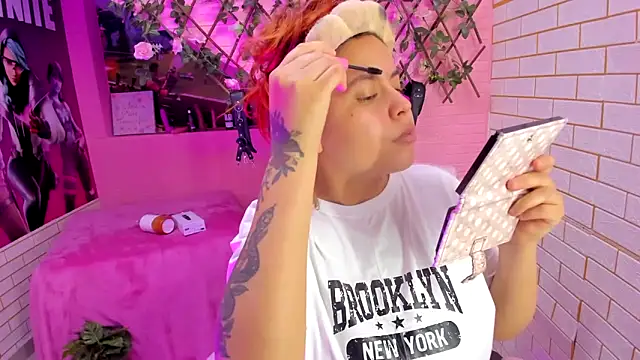 marcellaa303av online show from April 1, 2026, 3:30 am