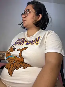 CinnamonCookiez online show from October 19, 2025, 3:53 am