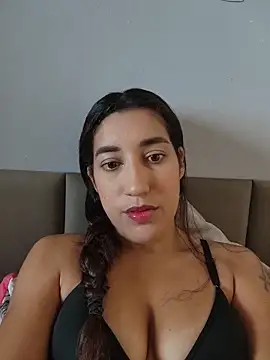 manueladantass1 online show from April 6, 2026, 4:30 pm