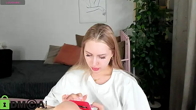 Snapshot of Carol__Cox chatting on November 17, 2025, 10:47 pm Carol Cox online show from November 17, 2025, 10:47 pm