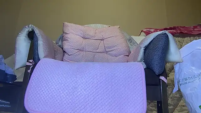 cross-dresser-nana online show from November 9, 2025, 4:44 pm