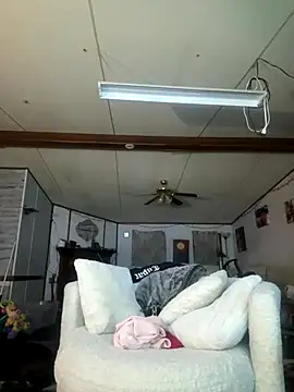 dcockell online show from December 15, 2025, 6:08 am