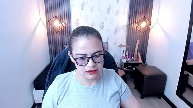 brigittemiller online show from September 19, 2025, 4:11 pm