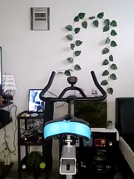 jesicardiente27 online show from November 2, 2025, 12:10 pm