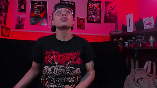 lilith-deveraux online show from October 8, 2025, 2:18 pm