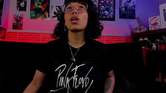 lilith-deveraux online show from September 23, 2025, 9:22 pm