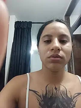 Snapshot of Karii-R chatting on May 24, 2026, 1:55 pm Karii-R online show from May 24, 2026, 1:55 pm