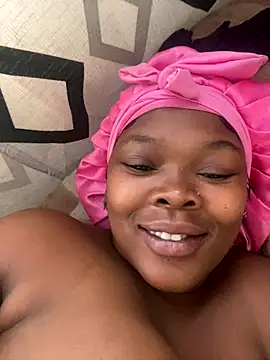 Snapshot of Thickqueenxxx chatting on November 8, 2025, 8:51 am Thickqueenxxx online show from November 8, 2025, 8:51 am