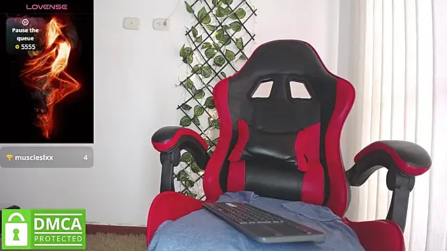 darkviper26 online show from September 15, 2025, 1:00 pm