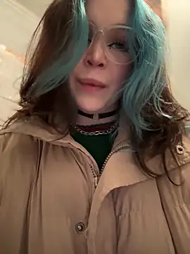 MaddisonHaas online show from March 7, 2025, 8:44 pm