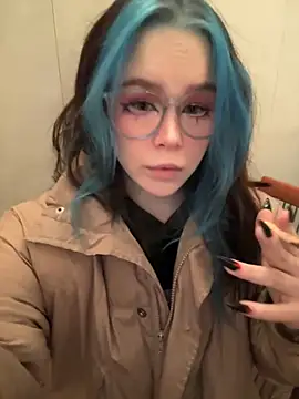 MaddisonHaas online show from December 1, 2025, 1:17 am