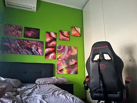 MASTERBULLY online show from October 10, 2025, 10:16 am