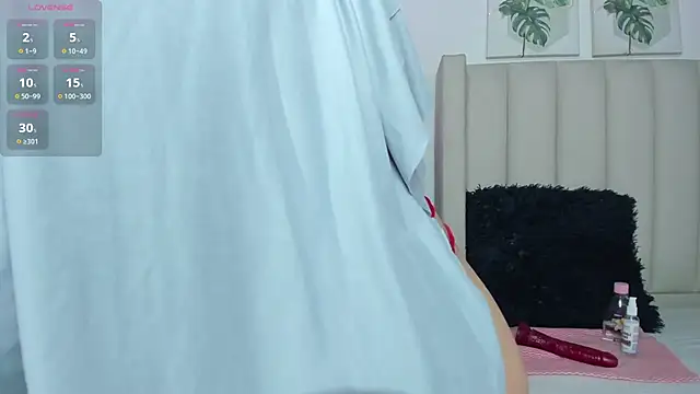 Marian Boobs online show from September 24, 2025, 7:09 pm