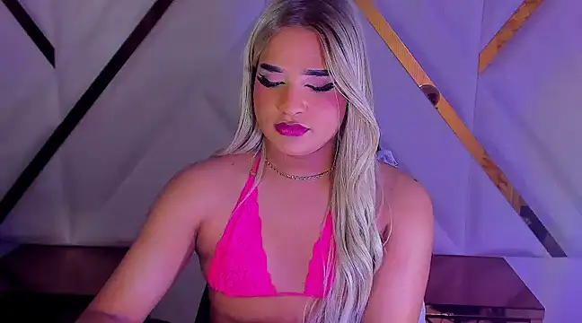 Snapshot of Elody_Preysler69 chatting on March 22, 2025, 10:17 am Elody Preysler69 online show from March 22, 2025, 10:17 am