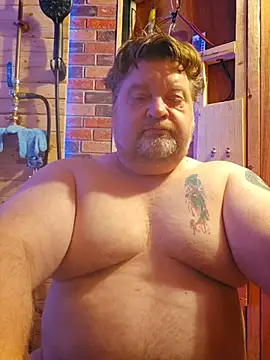 alienbunny online show from November 7, 2025, 4:28 am