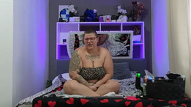 SunshineLexi online show from October 5, 2025, 7:21 am