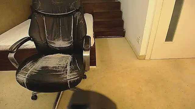 MateoBenjaminX online show from March 18, 2025, 8:05 pm