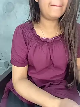 Snapshot of Shanaya_Hotty chatting on January 26, 2025, 10:35 pm Shanaya Hotty online show from January 26, 2025, 10:35 pm