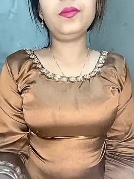 Snapshot of Shanaya_Hotty chatting on March 9, 2025, 9:03 pm Shanaya Hotty online show from March 9, 2025, 9:03 pm