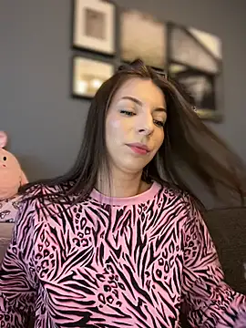 Mia Ethan online show from February 25, 2025, 2:48 pm