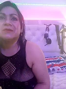 jescaoporto4 online show from September 18, 2025, 2:42 pm