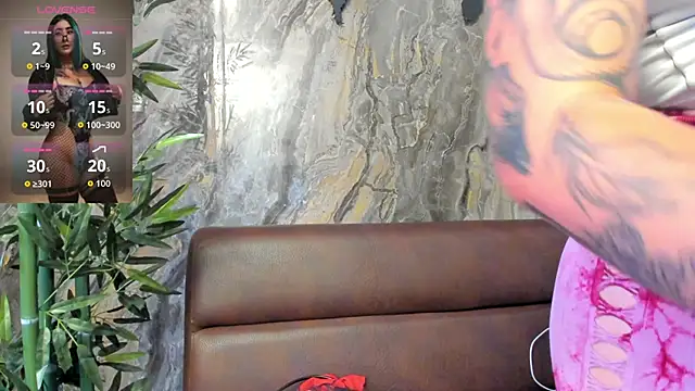 Alahia Dangelo online show from October 29, 2025, 5:23 pm