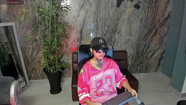 Alahia Dangelo online show from March 16, 2026, 5:37 pm