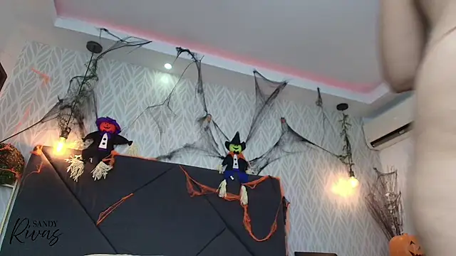 sandy rivas online show from November 3, 2025, 12:09 pm